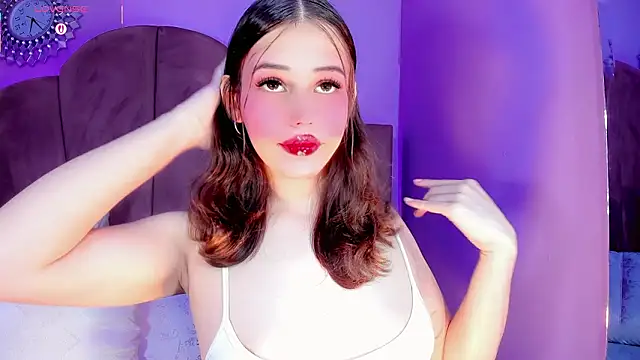 Snapshot of ValeriaAguilar chatting on 02-21-26, 11:28 ValeriaAguilar online show from 02-21-26, 11:28