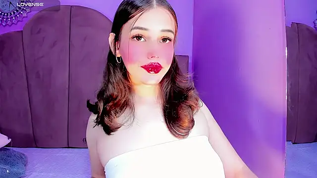 Snapshot of ValeriaAguilar chatting on 03-06-26, 10:39 ValeriaAguilar online show from 03-06-26, 10:39