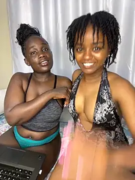 Snapshot of Doublefreaks chatting on 10-30-25, 12:12 Doublefreaks online show from 10-30-25, 12:12