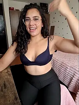 Thaliacooper  online show from 02-12-26, 04:46