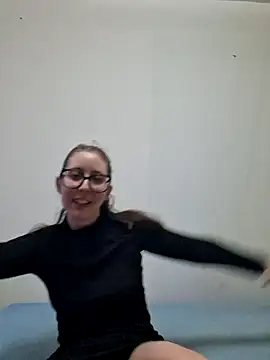 Snapshot of Sarah459 chatting on 12-11-24, 04:42 Sarah459 online show from 12-11-24, 04:42