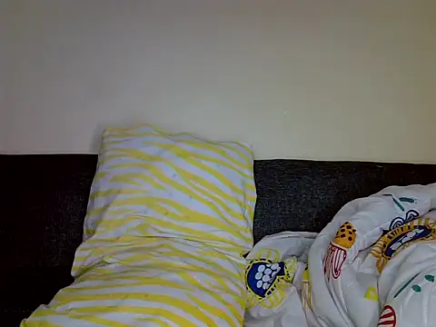 Snapshot of Oliviia_ chatting on 12-15-24, 10:04 Oliviia  online show from 12-15-24, 10:04