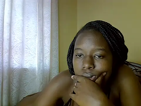 Snapshot of Oliviia_ chatting on 01-07-25, 12:20 Oliviia  online show from 01-07-25, 12:20