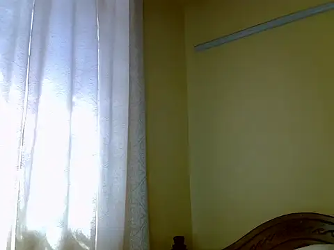 Snapshot of Oliviia_ chatting on 01-08-25, 08:27 Oliviia  online show from 01-08-25, 08:27