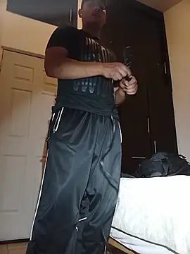 Snapshot of Zordomud0 chatting on 02-18-26, 02:07 Zordomud0 online show from 02-18-26, 02:07