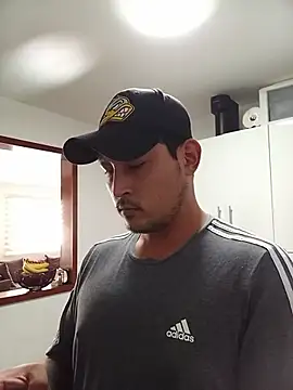 Snapshot of Zordomud0 chatting on 03-08-26, 06:55 Zordomud0 online show from 03-08-26, 06:55