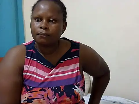 Snapshot of Pretty_lilly02 chatting on 02-14-26, 12:07 Pretty lilly02 online show from 02-14-26, 12:07