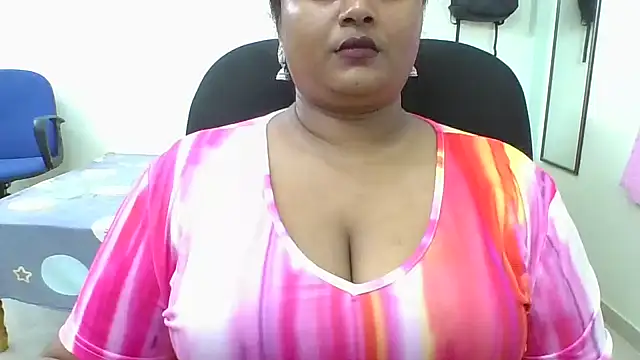 Snapshot of tamil_ureniya chatting on 02-05-25, 04:25 tamil ureniya online show from 02-05-25, 04:25