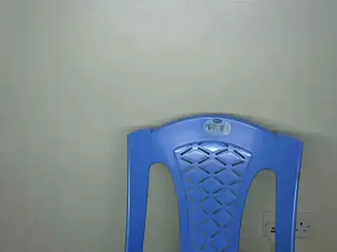 Snapshot of sweet-petite chatting on 12-30-24, 10:01 sweet-petite online show from 12-30-24, 10:01