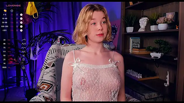 PollyHathor online show from 12-28-24, 04:19