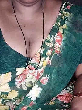 Snapshot of Latha-Hyd chatting on 10-06-25, 02:53 Latha-Hyd online show from 10-06-25, 02:53