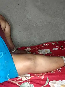 Snapshot of Latha-Hyd chatting on 10-09-25, 02:42 Latha-Hyd online show from 10-09-25, 02:42