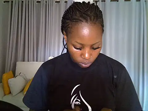 Queen loveer online show from 03-14-26, 11:04