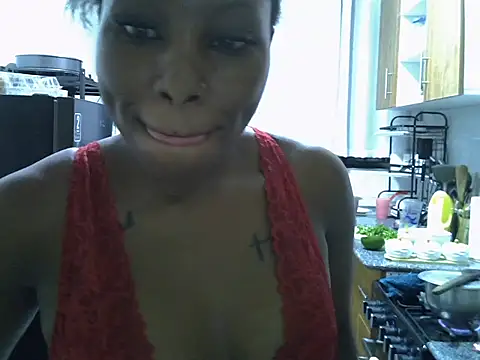 Queen loveer online show from 04-02-26, 07:55