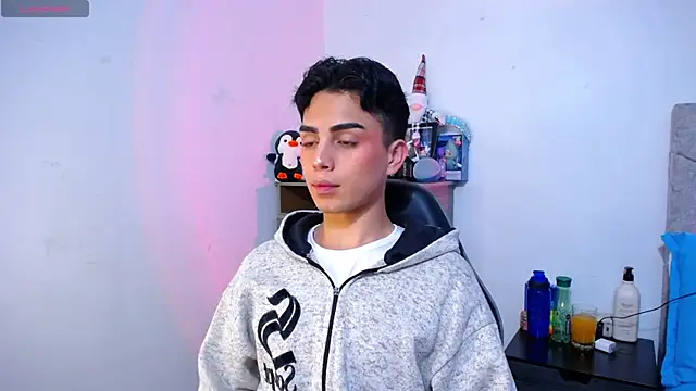 OwenBluee online show from 12-16-25, 11:10