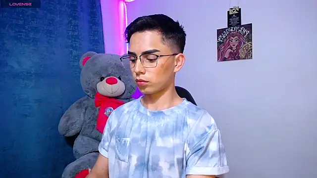 OwenBluee online show from 08-05-26, 10:07