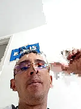 Snapshot of paisa233 chatting on 10-22-25, 03:56 paisa233 online show from 10-22-25, 03:56