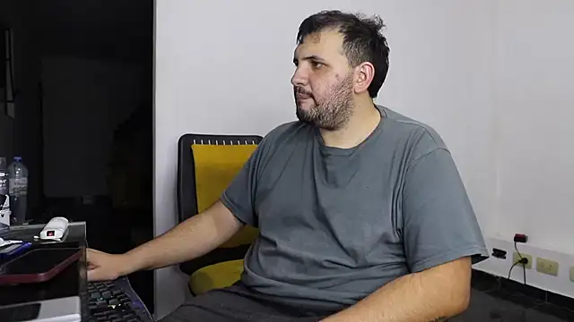 zekefotoslive online show from 03-10-26, 01:32