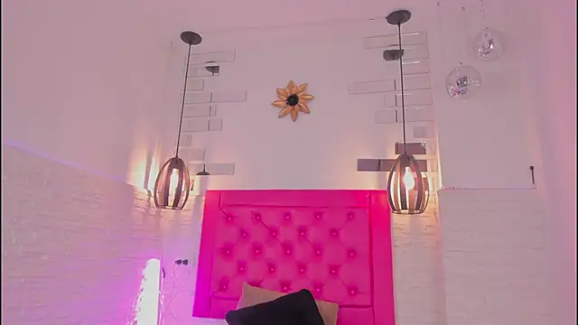 Snapshot of mia_six66 chatting on 01-15-25, 11:21 mia six66 online show from 01-15-25, 11:21