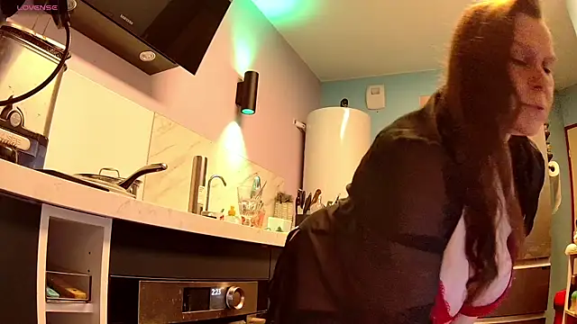 Endrocleia online show from 02-21-26, 01:28