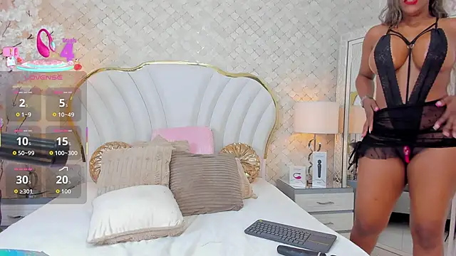 Snapshot of IsabellaKanned chatting on 10-06-25, 02:47 IsabellaKanned online show from 10-06-25, 02:47