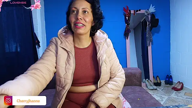 Snapshot of Jhanne_cherry chatting on 03-08-25, 01:39 Jhanne cherry online show from 03-08-25, 01:39