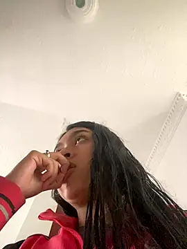 SweetLatiin  online show from 11-22-25, 08:52