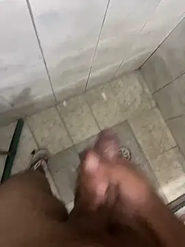 Snapshot of gomespauz chatting on 01-07-25, 12:24 gomespauz online show from 01-07-25, 12:24