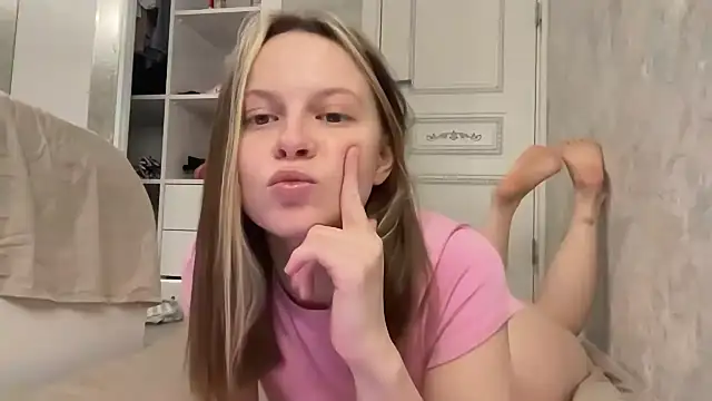 wrenlie online show from 04-24-26, 08:55