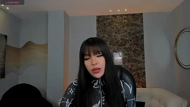 ValeriaRiveraX online show from 10-25-25, 03:58