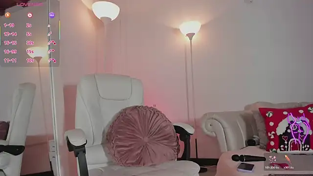 Snapshot of mariablonde_ chatting on 12-14-25, 01:16 mariablonde online show from 12-14-25, 01:16