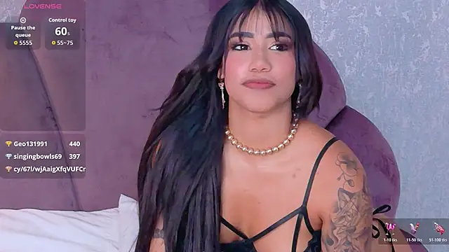 Snapshot of Salome_Diaz_ chatting on 05-16-26, 10:36 Salome Diaz online show from 05-16-26, 10:36