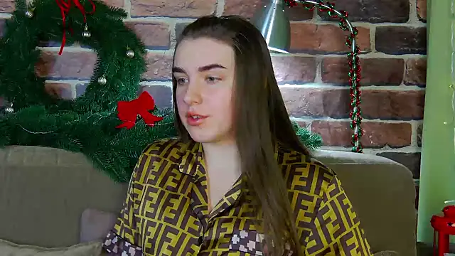 Snapshot of Sofia_Hugs chatting on 01-16-26, 07:51 Sofia Hugs online show from 01-16-26, 07:51