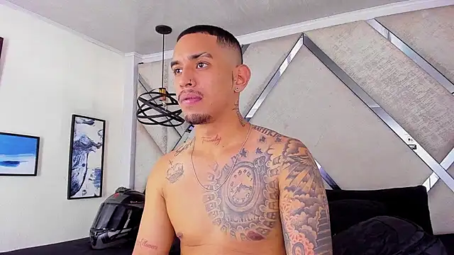 Damian09  online show from 11-07-25, 02:39