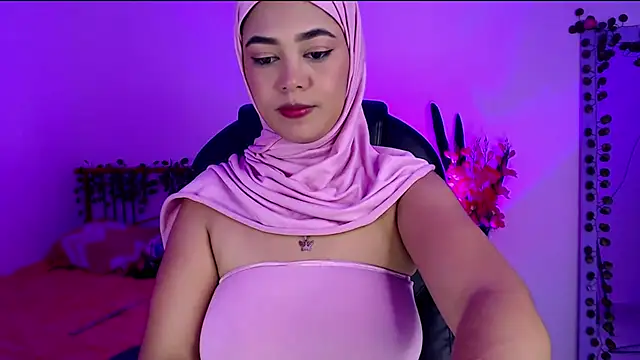Snapshot of azzahara069 chatting on 05-16-26, 02:19 azzahara069 online show from 05-16-26, 02:19