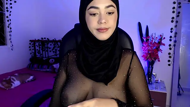 Snapshot of azzahara069 chatting on 05-17-26, 02:20 azzahara069 online show from 05-17-26, 02:20