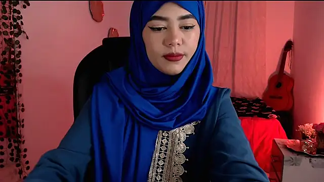 Snapshot of azzahara069 chatting on 06-07-26, 12:48 azzahara069 online show from 06-07-26, 12:48