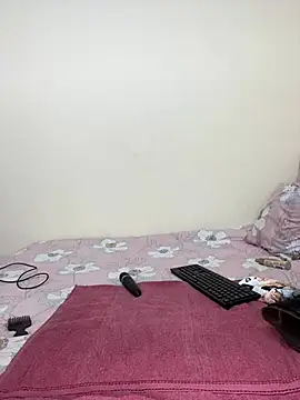 Snapshot of HornyxLadie chatting on 02-10-26, 12:04 HornyxLadie online show from 02-10-26, 12:04