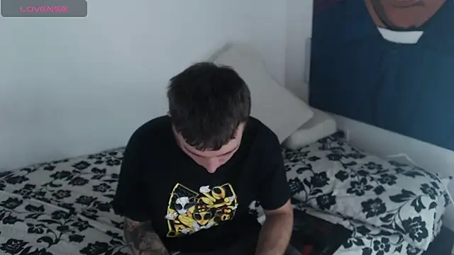 Snapshot of Dylanwhite23_ chatting on 01-04-25, 04:01 Dylanwhite23 online show from 01-04-25, 04:01