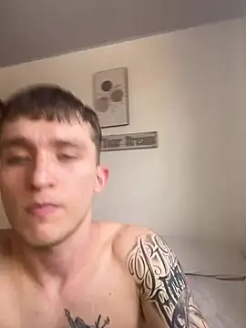 Snapshot of Dylanwhite23_ chatting on 01-17-25, 07:27 Dylanwhite23 online show from 01-17-25, 07:27