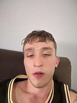 Snapshot of Dylanwhite23_ chatting on 01-18-25, 09:13 Dylanwhite23 online show from 01-18-25, 09:13