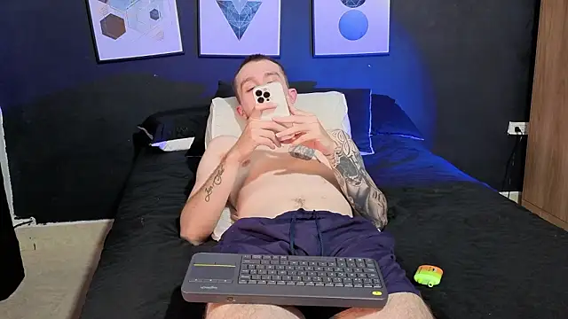 Dylanwhite23  online show from 03-13-26, 09:54