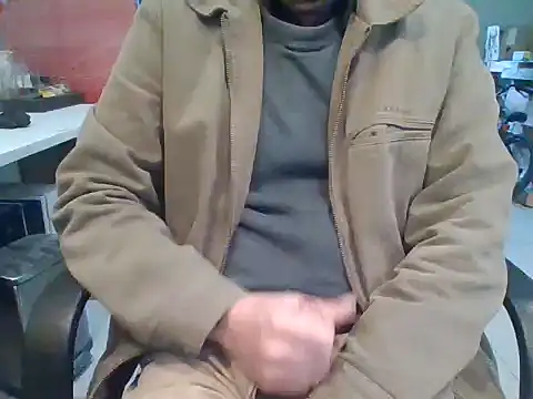 Raimundo1971 online show from 05-13-26, 03:20