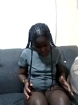 Snapshot of Sweetcecie01 chatting on 10-23-25, 09:24 Sweetcecie01 online show from 10-23-25, 09:24