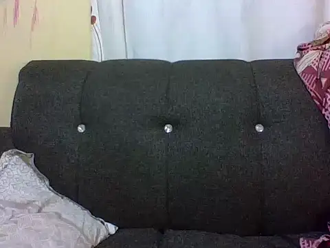 Sweetcecie01 online show from 02-04-26, 09:53