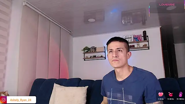 ashely ryan24 online show from 07-07-26, 12:02