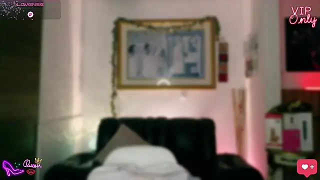 LauGrayJ online show from 04-13-26, 11:10