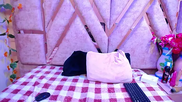 Azul Horny18 online show from 02-20-26, 06:26