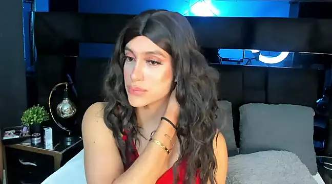 Snapshot of _cat_18 chatting on 01-06-25, 12:05 cat 18 online show from 01-06-25, 12:05