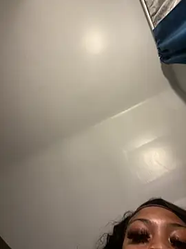 Snapshot of AUNYXXX chatting on 01-18-25, 04:04 AUNYXXX online show from 01-18-25, 04:04